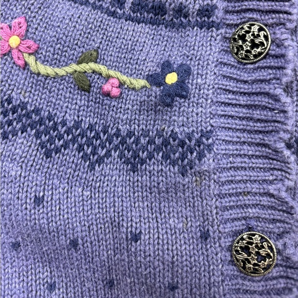 Vintage Northern Reflections Embroidered Purple Sweater with Floral Detail - Picture 4 of 8